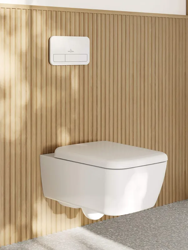 WC Skyla suspendu avec contour légèrement angulaire: WC Skyla suspendu avec contour légèrement angulaire WC moderne suspendu avec un contour légèrement angulaire et un siège de WC assorti de la collection de salle de bain Skyla de Villeroy & Boch