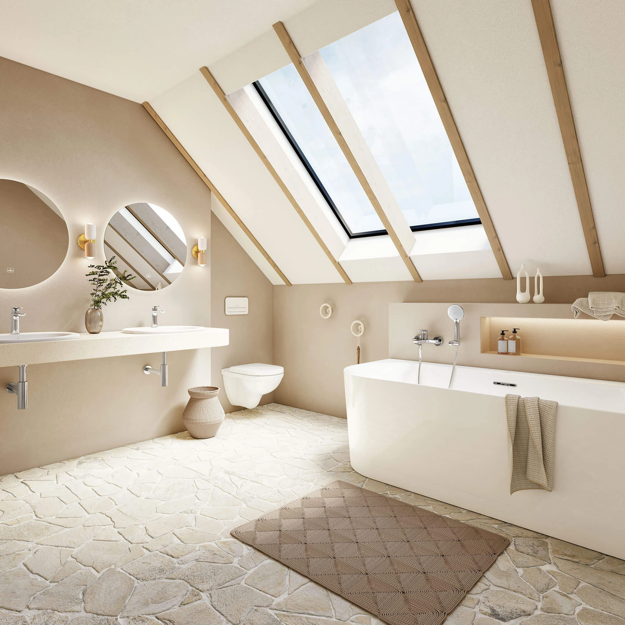 Wanna Loop & Friends w jasnej łazience Wanna Loop & Friends w jasnej łazience z płytkami z naturalnego kamienia i skośnym sufitem