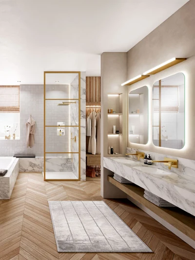 Łazienka Architectura ze złotą armaturą w marmurowym wyglądzie Przestronna, nowoczesna łazienka z marmurowymi powierzchniami, dużymi lustrami, prysznicem typu walk-in i drewnianą podłogą.