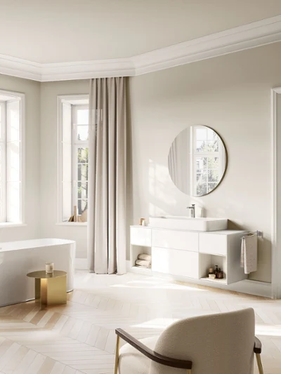 Nowoczesna łazienka z baterią umywalkową i wanną wolnostojącą. Jasne wnętrze łazienki prezentujące kolekcję Villeroy & Boch Vea z elegancką baterią umywalkową i wanną wolnostojącą w ponadczasowej, nowoczesnej harmonii.