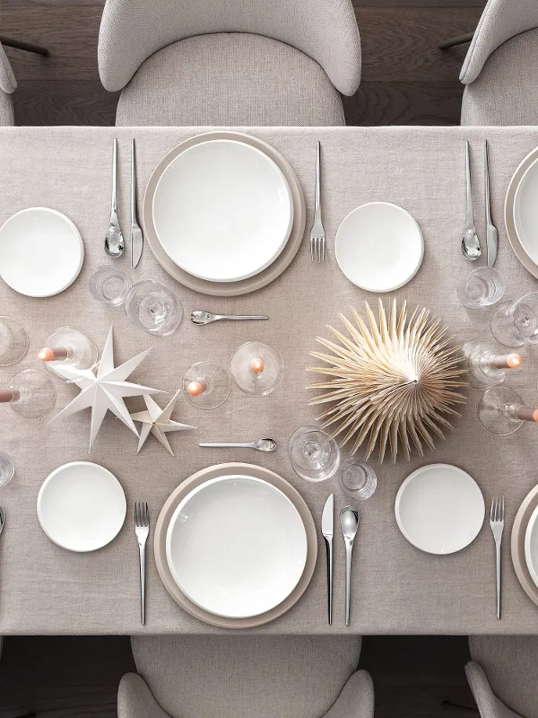 Elegant Christmas tablesetting