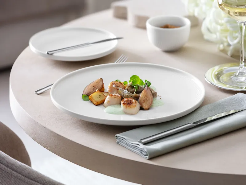 Villeroy & Boch Afina plate with shallots and clams.